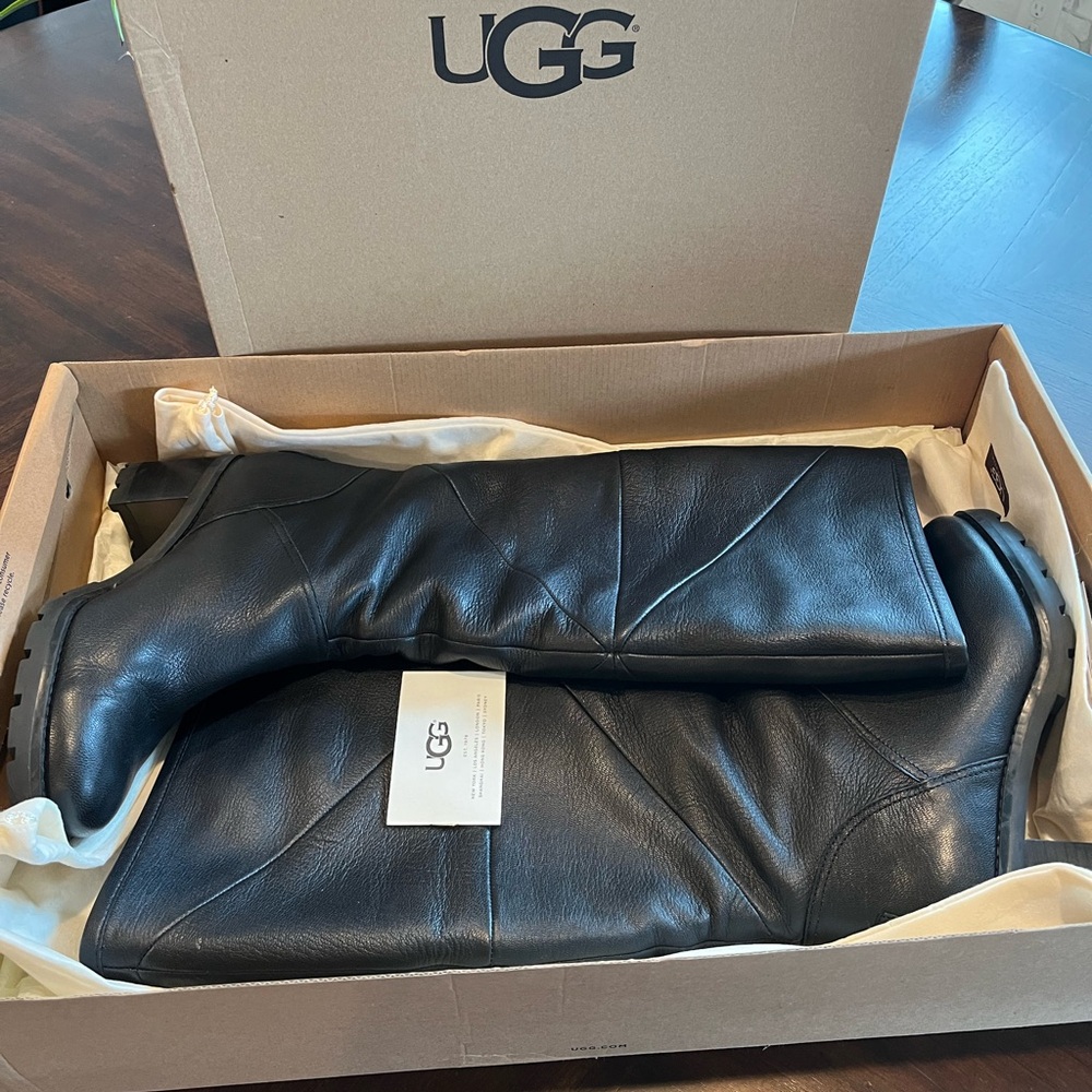 🔥UGG Water Resistant Boots: Size 7.5